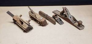 lot 425 image: Lot of 5 Vintage & Antique Woodworking Tools.  Stanley Baily No. 6, No. 220, Joh Weiss Circa 1820 Rabbet Moulding Plane & More