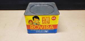 lot 464 image: RARE Rovira Supreme Soda Crackers Tin