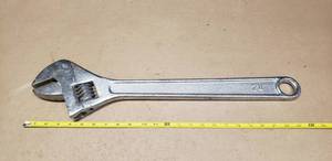 lot 465 image: Large Heavy Duty 24 Adjustable Wrench