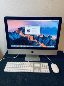 lot 11 image: Apple iMac 21.5 Mid 2010 MC508LLA 8GB 500GB Intel Core i3 3.06GHz in Silver Grade B