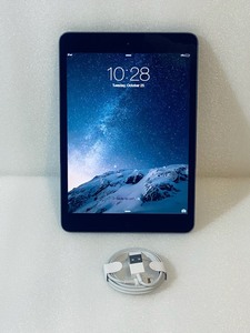 lot 32 image: Apple iPad Mini 1st Generation 16GB 7.9, BlackSpace Gray