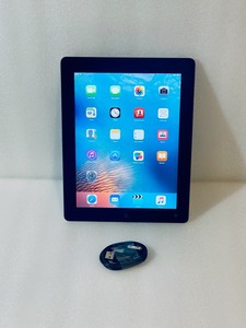 lot 40 image: Apple iPad 2nd Generation 16GB 9.7, BlackSilver