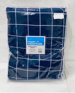 lot 76 image: New Room Essentials Reversible Microfiber TwinTwin Extra Long Comforter 66 W x 94 L in Blue