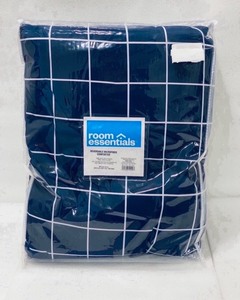 lot 80 image: New Room Essentials Reversible Microfiber TwinTwin Extra Long Comforter 66 W x 94 L in Blue