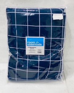 lot 92 image: New Room Essentials Reversible Microfiber TwinTwin Extra Long Comforter 66 W x 94 L in Blue