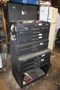 lot 70 image: Tool Box 3 Section (CONTENTS NOT INCLUDED) PICKUP AFTER 2PM