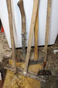 lot 56 image: Garden tools including axes