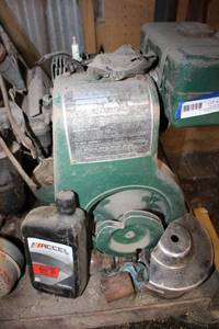 lot 32 image: Wisconsin Engine
