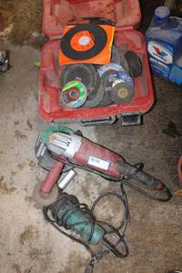 lot 37 image: Angle Grinders and Grinding Wheels, see pictures