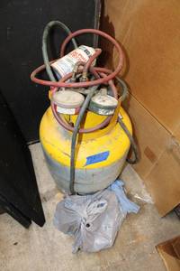 lot 144 image: Freon Refrigerant Capture Tank and R134 Cans Unused