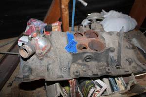 lot 147 image: Chevy 350 4 Barrel Manifold