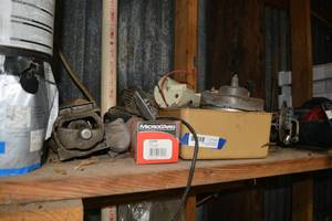 lot 61 image: Ford Parts and Auto Speakers