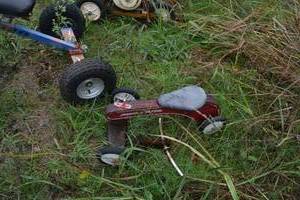 lot 165 image: Radio Flyer Red Tricycle