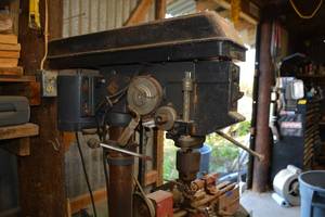 lot 3 image: Craftsman 15-in Drill Press, modified deck with vise with other mods by machinist