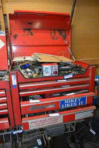 lot 18 image: Snap On Tool Box (CONTENTS NOT INCLUDED) Pick up After 2pm please
