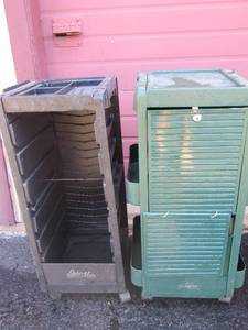 lot 8 image: 2 rolling storage bins used in nail salon, 1 black, 1 green both are 321315