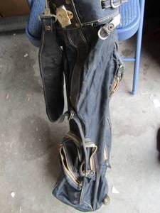 lot 92 image: Pentagon Golf clubs and golf bag, various ones