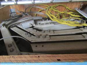 lot 85 image: Some sort of hoist lift unsure