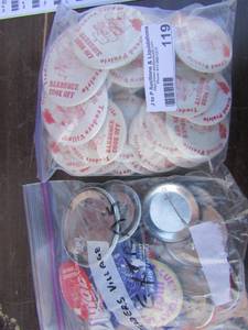 lot 119 image: BBQ shirt pins qty 2 Ziploc bags