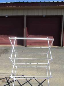 lot 161 image: DRYING RACK