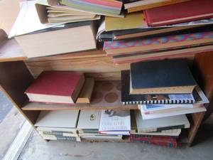 lot 164 image: 3 tier wooden book shelf with various hard back books, Arthurs pictured- 28368