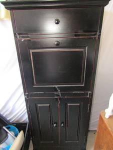 lot 177 image: Black wooden storage cabinet 1 pullout drawer, 1 pull down door, DBL door bottom storage compartment ,522312