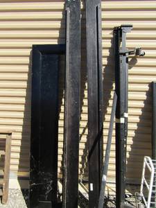 lot 199 image: queen size ft board, side rails and a set of queen metal bed frame