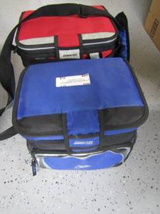 lot 64 image: Zipper less Red & Blue lunch bags, used but still lots of life