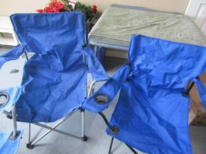 lot 77 image: Camping chairs folding with 1 cup holder, no bags for storage used qty 4