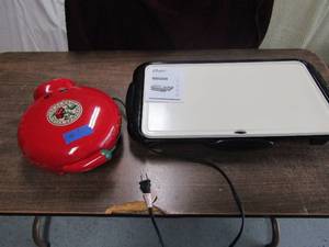 lot 22 image: Quesadilla maker, Oster electric griddle needs new cord plug- sales on amazon for 10 bucks