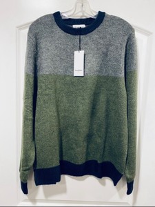 lot 24 image: New Goodfellow & Co Mens Large Standard Fit Crewneck Pullover Sweater in Olive, Model-77k95