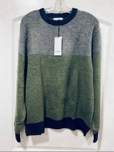 lot 25 image: New Goodfellow & Co Mens Large Standard Fit Crewneck Pullover Sweater in Olive, Model-77k95