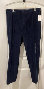 lot 60 image: New Nautica P53300 40W x 34L Navy Classic Fit Pants