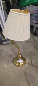 lot 189 image: vintage adjustable brass lamp