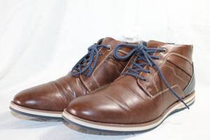 lot 19 image: Tommy Hilfiger Ulan Dark Natural Chukka boots. Size 10.5 (SIB)