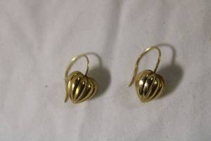 lot 44 image: Jewelry 14K yellow gold puffed heart French ear wire earrings. Marked 14K JCM