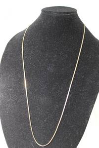 lot 49 image: Jewelry 14K yellow gold Bismarck chain necklace. Marked 14K. 32L