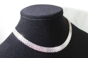 lot 89 image: Jewelry Sterling Silver Italian mesh necklace. Marked 925 Italy. 15L
