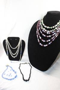 lot 163 image: Jewelry Glass bead necklace selection. Includes a German graduated glass bead necklace and more.