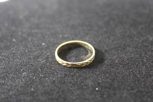 lot 184 image: Jewelry 14K yellow gold Italian laser cut ring. Marked 14K Italy Milor. Size 6.25