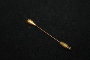 lot 307 image: 14K yellow gold and diamond Victorian stick pin. Marked 14K. Diamonds tested. 2.75L w English hallmarks (plunger is gold filled)