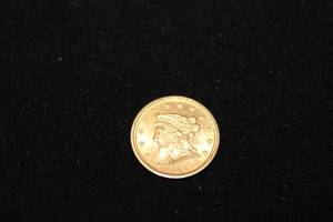 lot 347 image: 1903 $2.50 Liberty Head Half Eagle Reverse US Gold Coin, pre-1933, Philadelphia. 90% percent gold. More gold coins available in lots 3, 154, 303, 393.