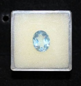 lot 483 image: Aquamarine oval 2.77 carats 8x10mm Gem tested