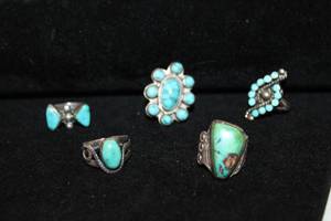 lot 466 image: (5) Sterling Silver Turquoise rings. Sizes 5.5, 5.5, 5.5, 6, 6.  Unmarked.