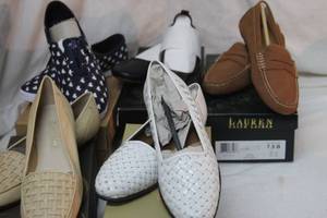 lot 300 image: (5) pairs of Womens shoes Size 7-7.5 Naturalizer checker-white, Enzo Angiolini natural, Ralph Lauren Polo Tan, Talbots Black Roxie, and Keds Navy hearts size 7