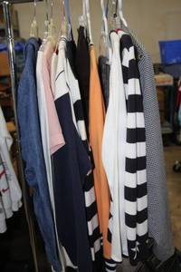 lot 555 image: Womens Clothes, see pictures