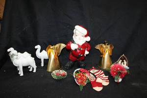 lot 564 image: Home Decor Christmas Decorations