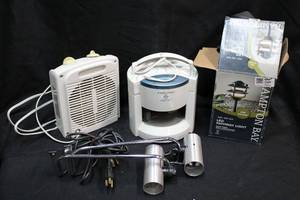lot 135 image: Pathway lights, Black & Decker Lids off opener, personal fan