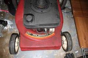 lot 132 image: Lawn Mower 21 Murray 5.0 model 21693X28A  Working condition unknown.