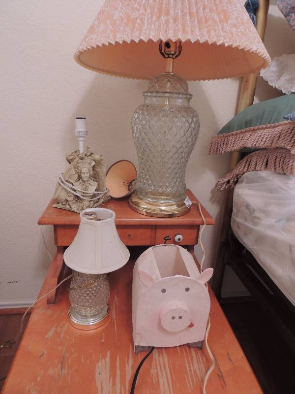 lot 10 image: LAMPS